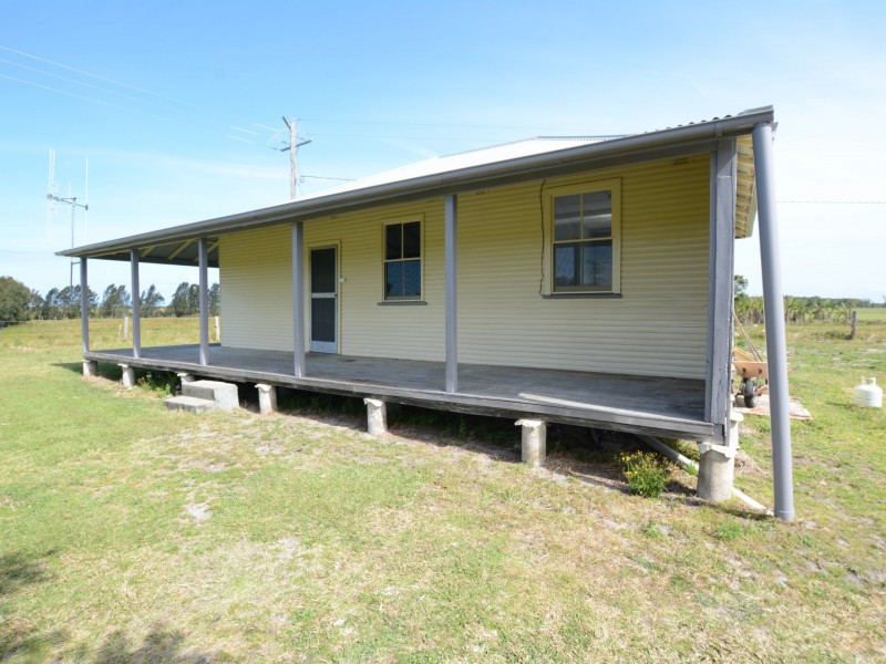 240 A Beach Road, Mitchells Island NSW 2430