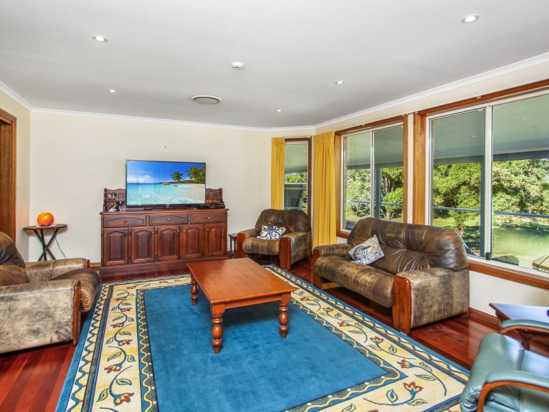 44 Gracelands Place, Pampoolah NSW 2430