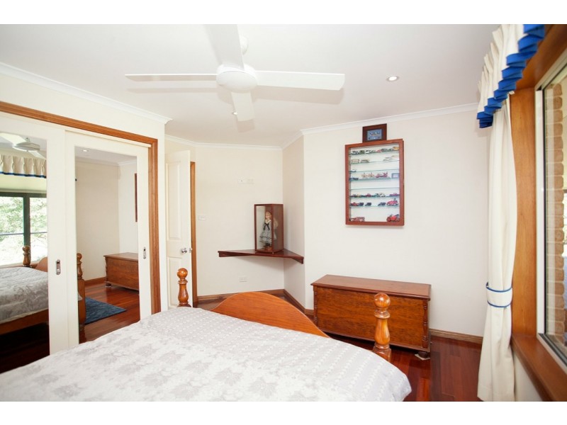 44 Gracelands Place, Pampoolah NSW 2430
