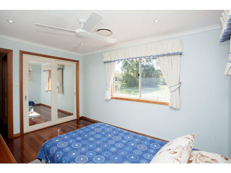 44 Gracelands Place, Pampoolah NSW 2430