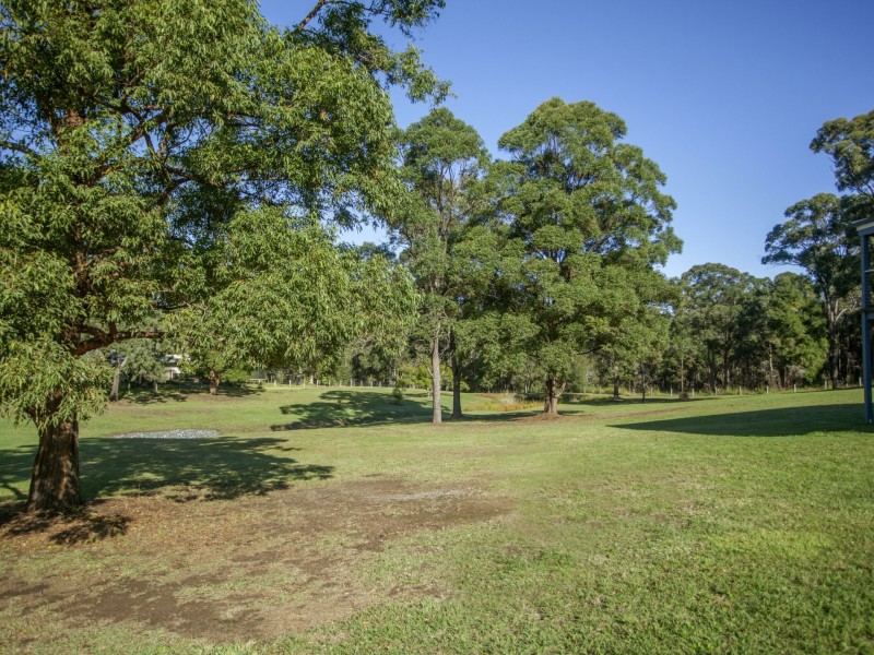 44 Gracelands Place, Pampoolah NSW 2430