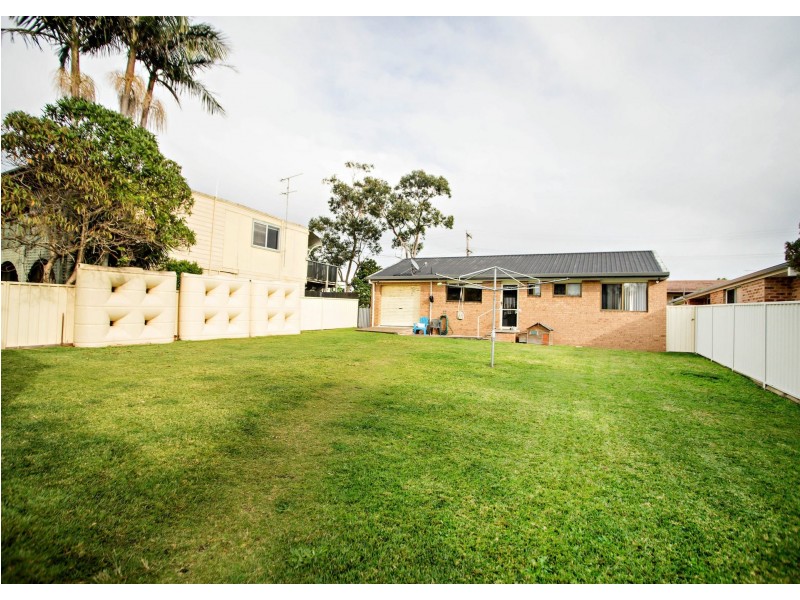 50 Richardson Street, Old Bar NSW 2430