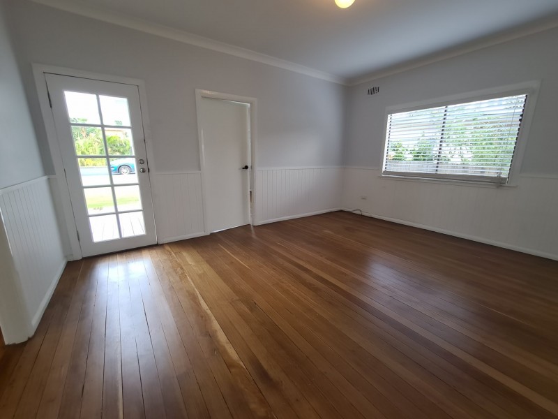 27 Hall St, Old Bar NSW 2430
