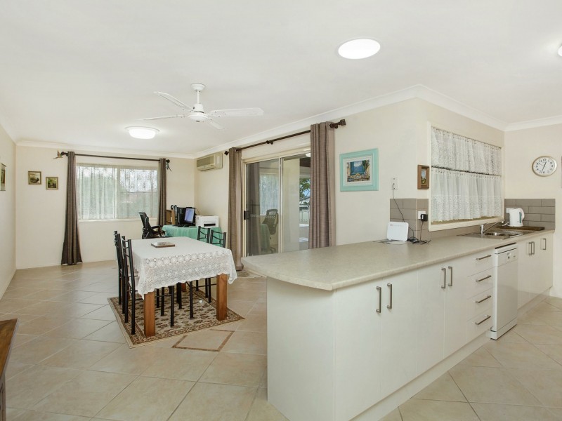 6 Leopardwood Street, Old Bar NSW 2430