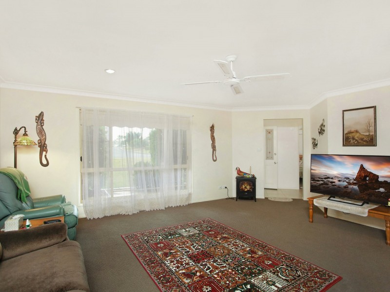 6 Leopardwood Street, Old Bar NSW 2430