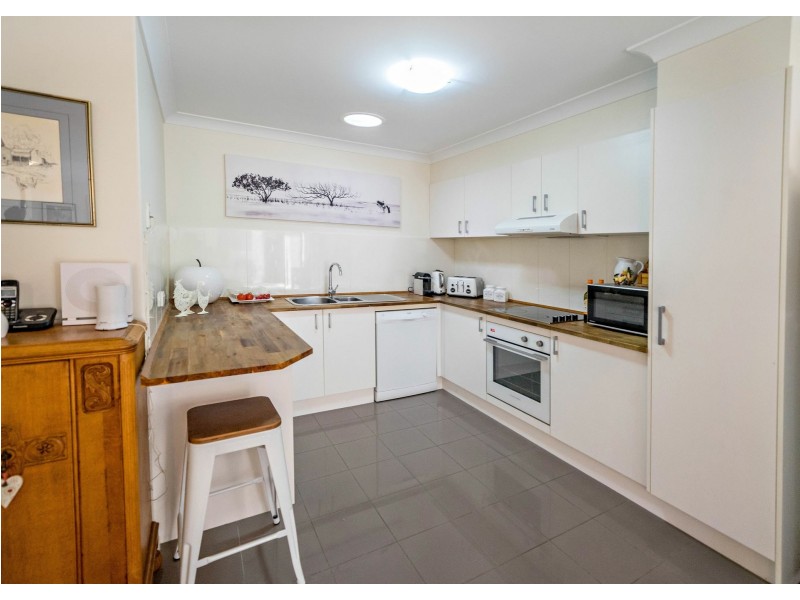 6/15-17 Connell Street, Old Bar NSW 2430