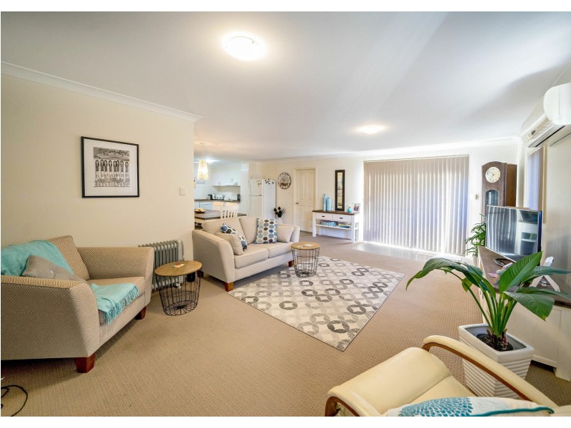 6/15-17 Connell Street, Old Bar NSW 2430