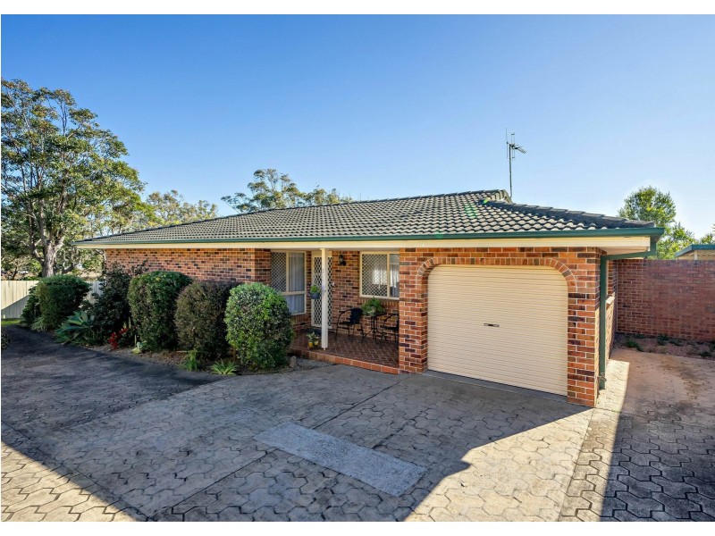 2/58-60 Wyden Street, Old Bar NSW 2430