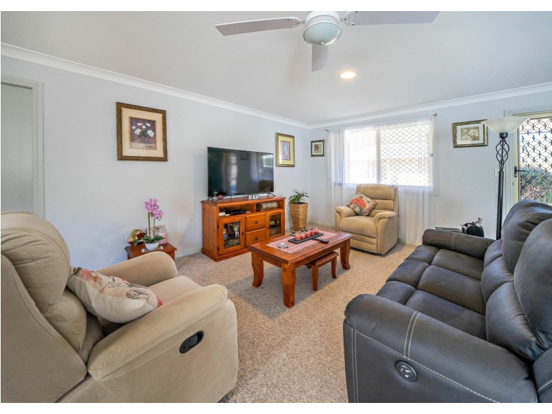 2/58-60 Wyden Street, Old Bar NSW 2430