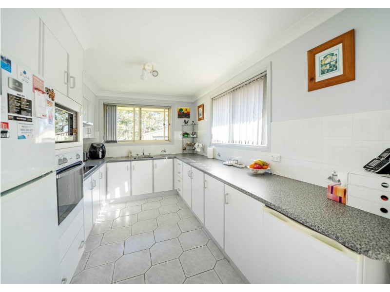 2/58-60 Wyden Street, Old Bar NSW 2430