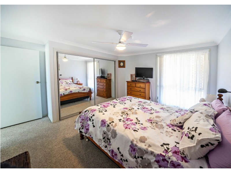 2/58-60 Wyden Street, Old Bar NSW 2430