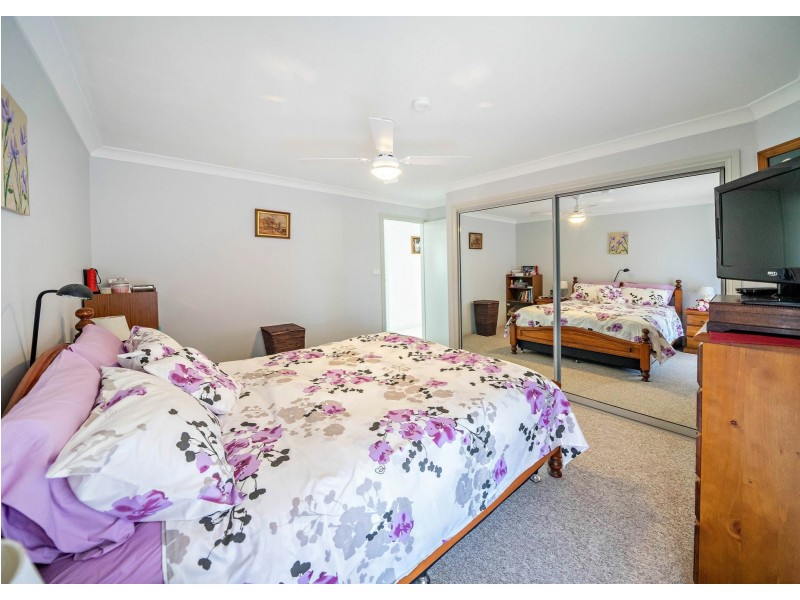 2/58-60 Wyden Street, Old Bar NSW 2430