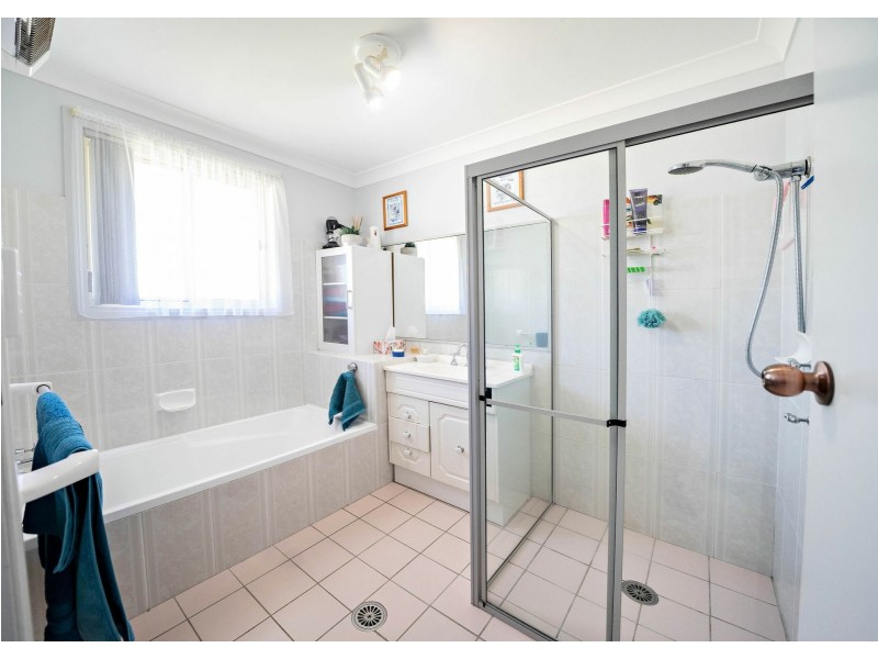 2/58-60 Wyden Street, Old Bar NSW 2430