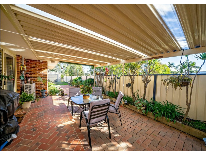 2/58-60 Wyden Street, Old Bar NSW 2430