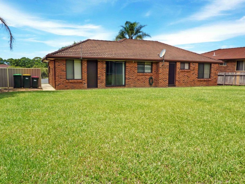 24 Suni Drive, Old Bar NSW 2430