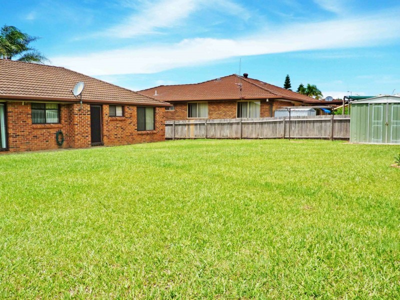 24 Suni Drive, Old Bar NSW 2430