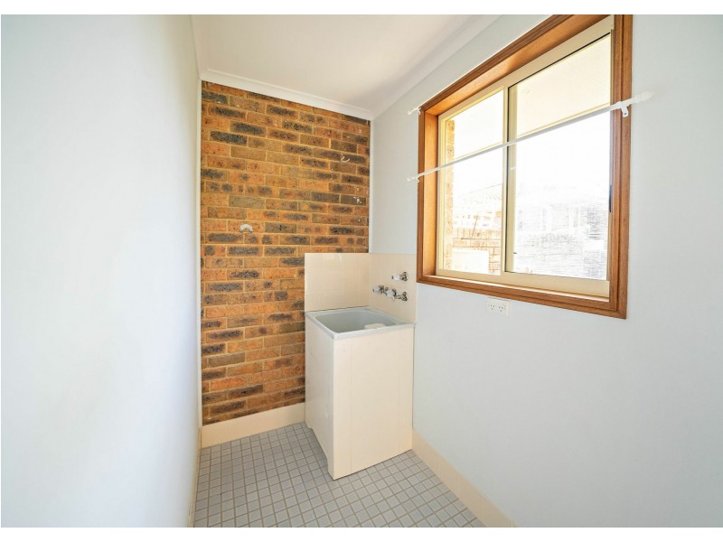 2/1 Casuarina Close, Old Bar NSW 2430