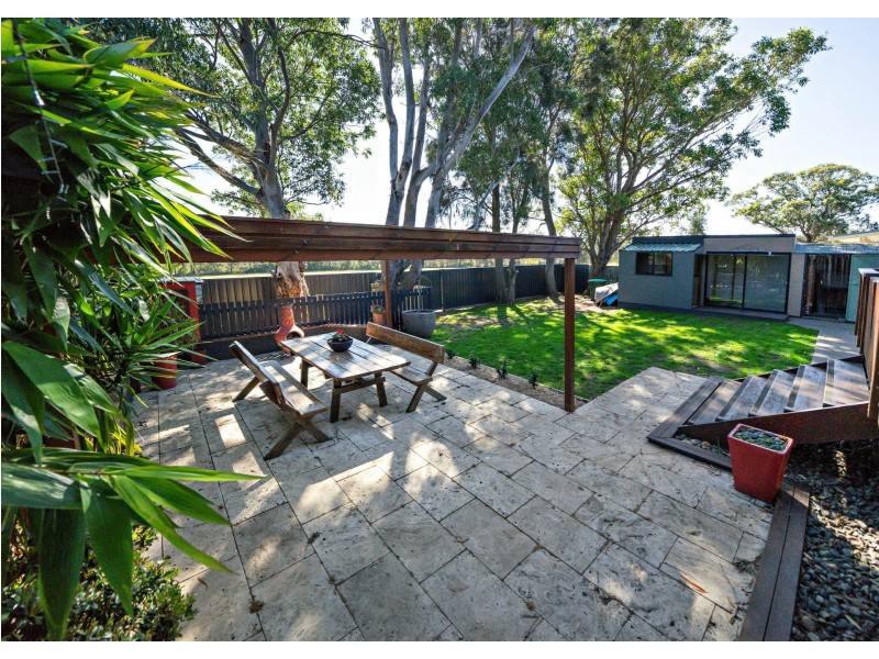 31 Gannet Crescent, Old Bar NSW 2430