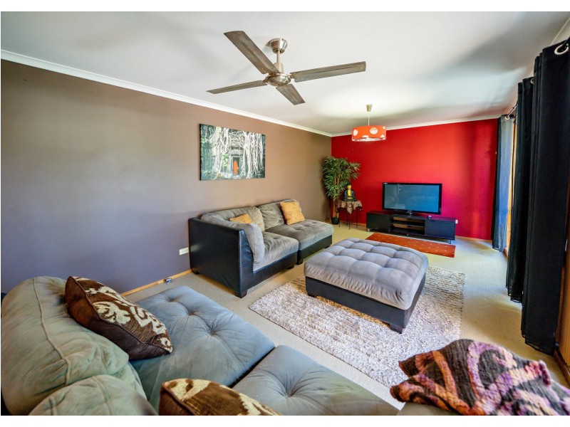 31 Gannet Crescent, Old Bar NSW 2430