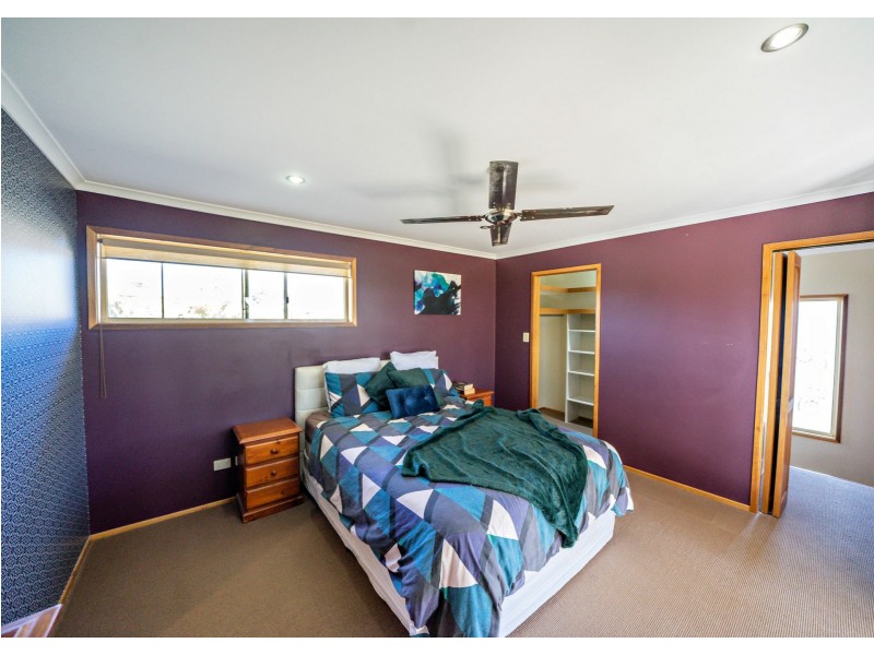 31 Gannet Crescent, Old Bar NSW 2430