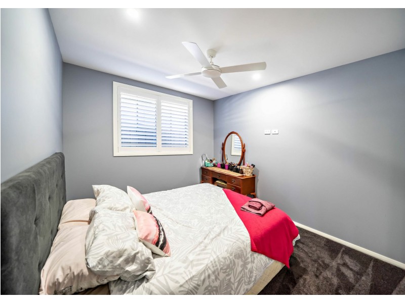 17 Mariner Ave, Old Bar NSW 2430