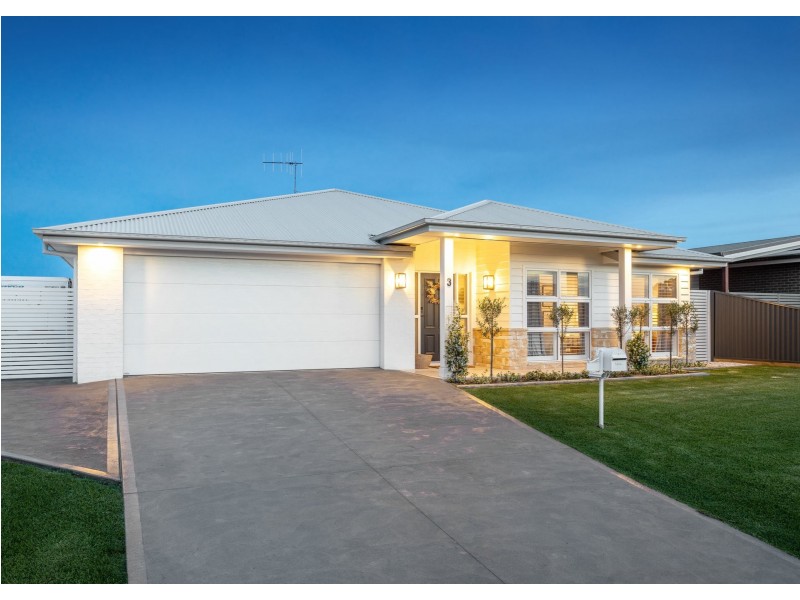 3 Bunyan Avenue, Old Bar NSW 2430