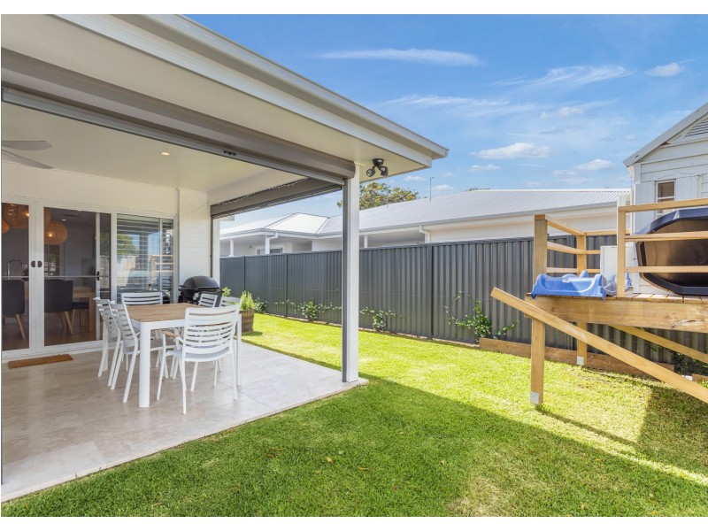 3 Bunyan Avenue, Old Bar NSW 2430