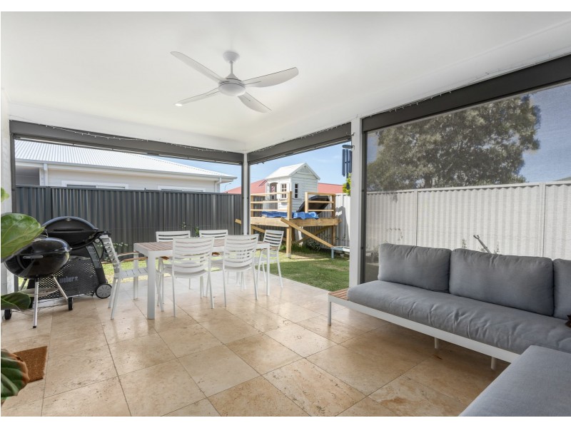 3 Bunyan Avenue, Old Bar NSW 2430