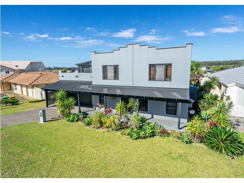 330 Saltwater Rd, Wallabi Point NSW 2430