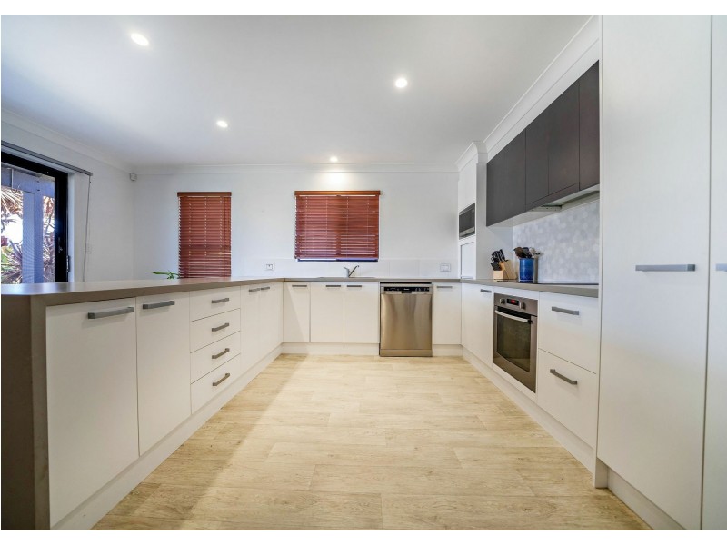 330 Saltwater Rd, Wallabi Point NSW 2430