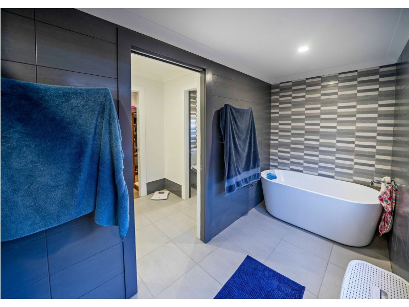 330 Saltwater Rd, Wallabi Point NSW 2430