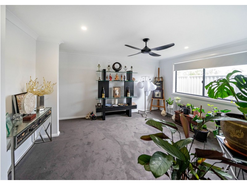 110 Albatross Way, Old Bar NSW 2430