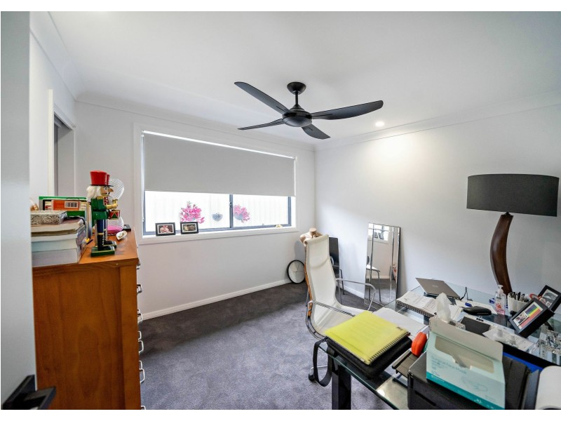 110 Albatross Way, Old Bar NSW 2430