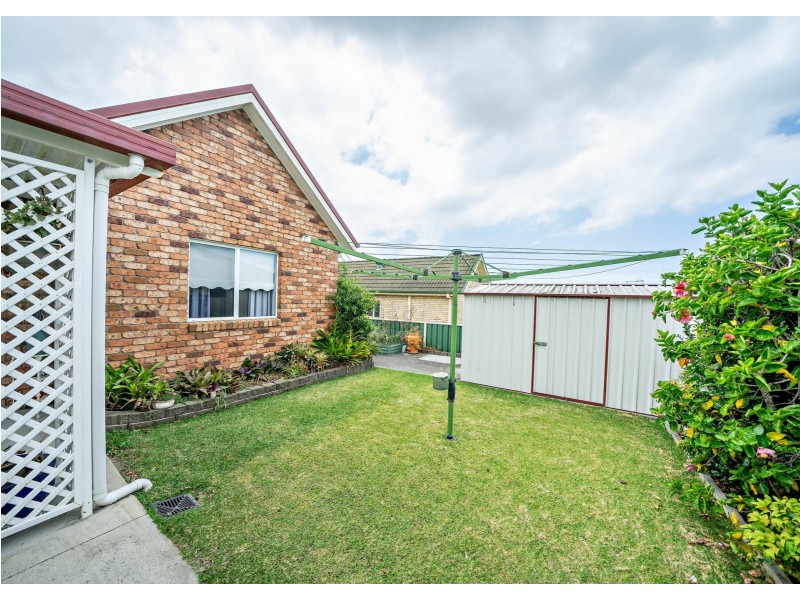7 Berber Road, Old Bar NSW 2430