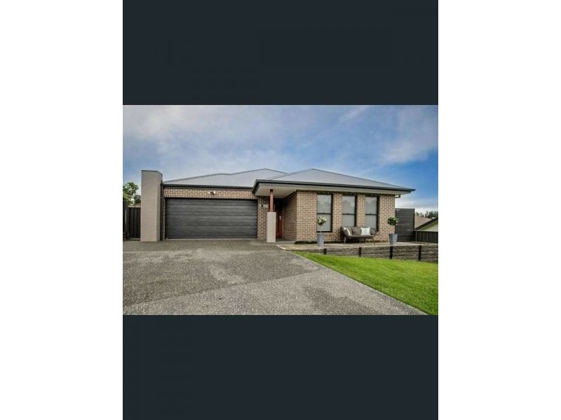 13 Rosedale Place, Tinonee NSW 2430