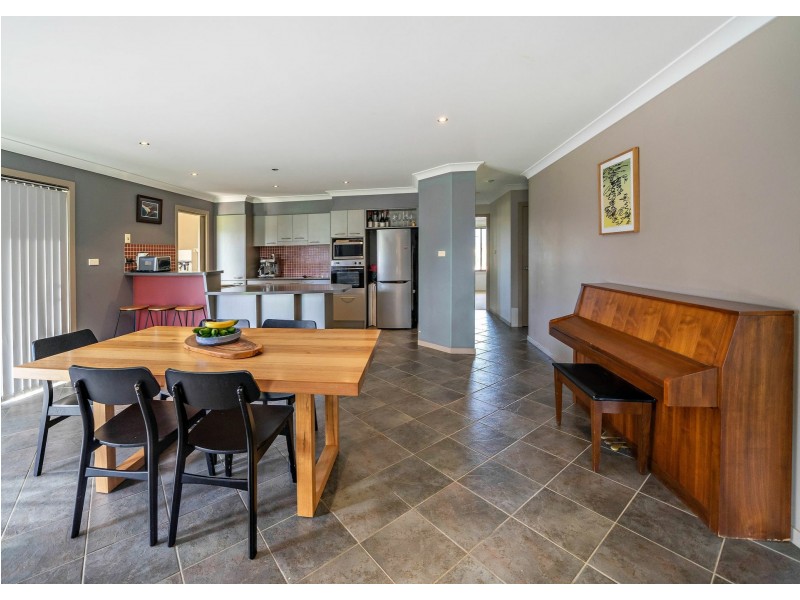 7 Rosier Place, Old Bar NSW 2430