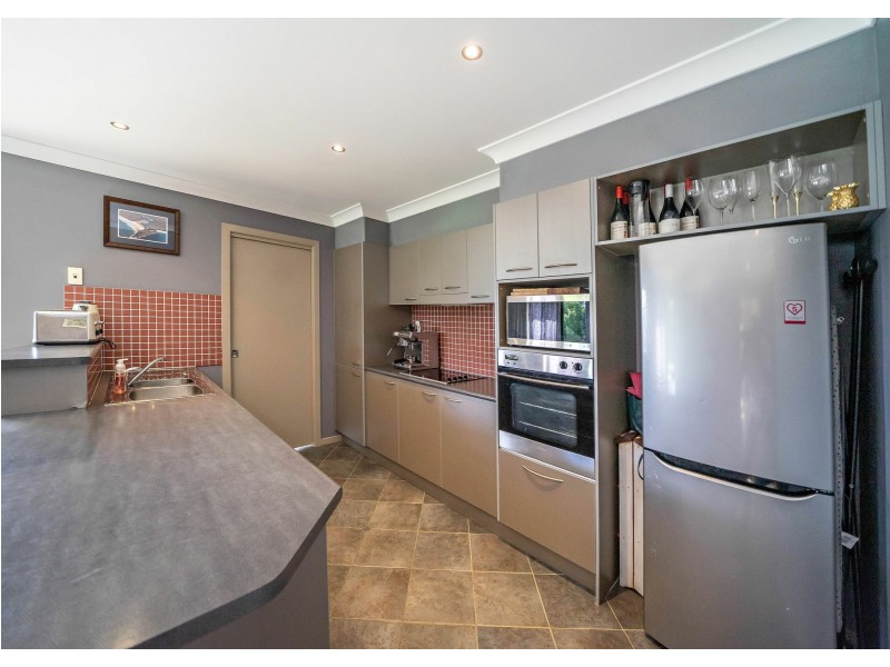 7 Rosier Place, Old Bar NSW 2430