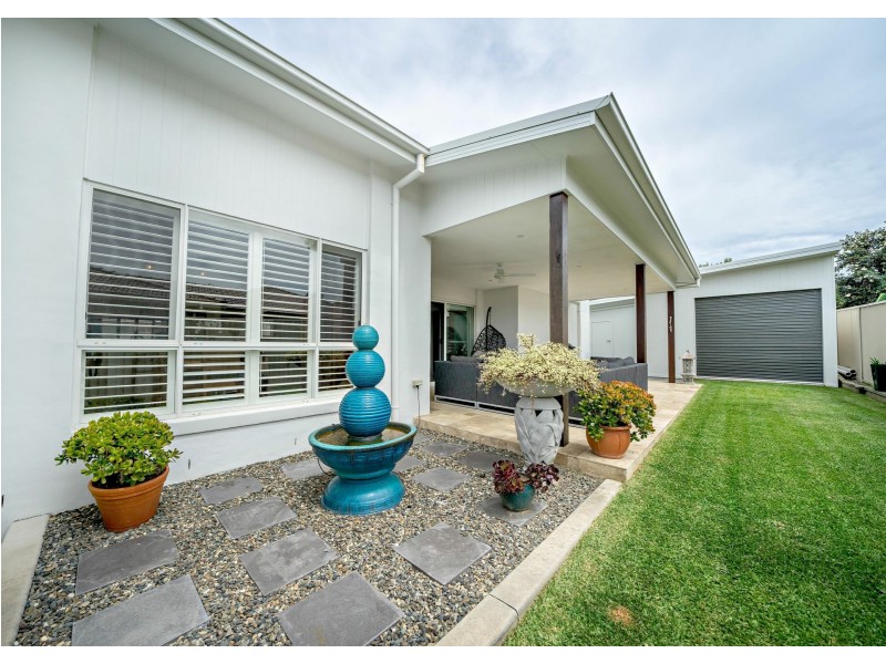24 Howard St, Wallabi Point NSW 2430