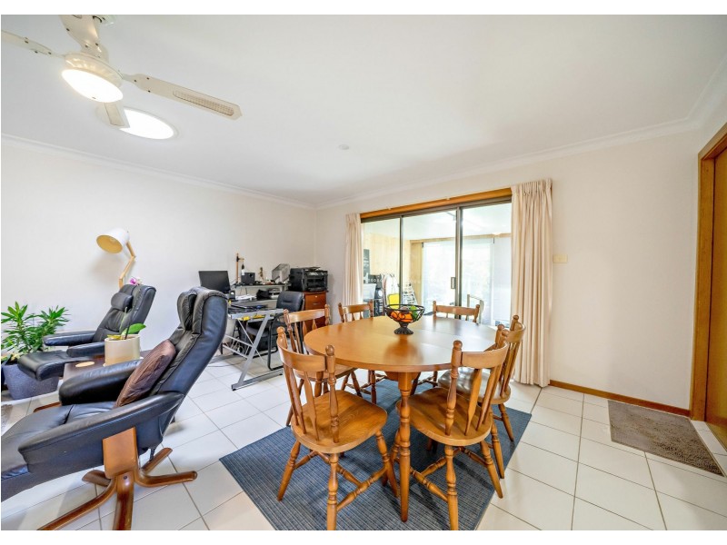1 Carrabeen Drive, Old Bar NSW 2430