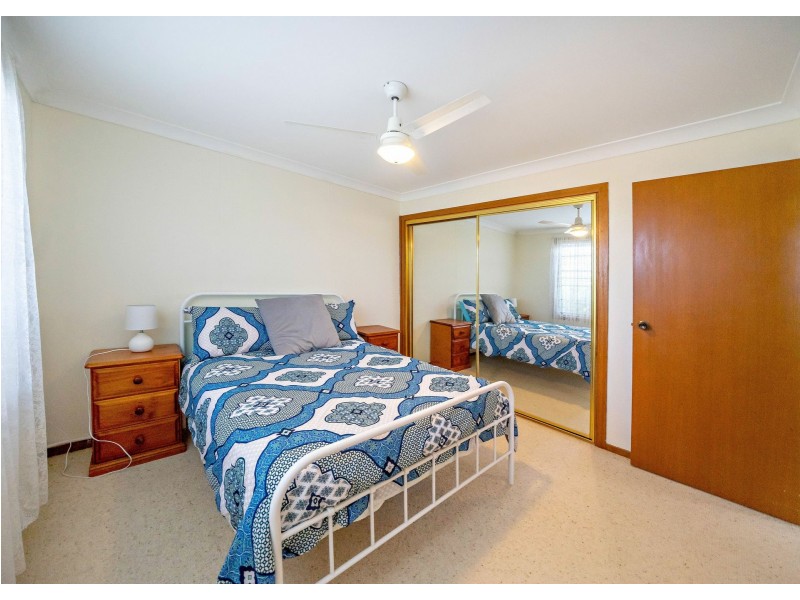 1 Carrabeen Drive, Old Bar NSW 2430