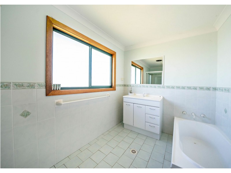 1 Smith Street, Old Bar NSW 2430