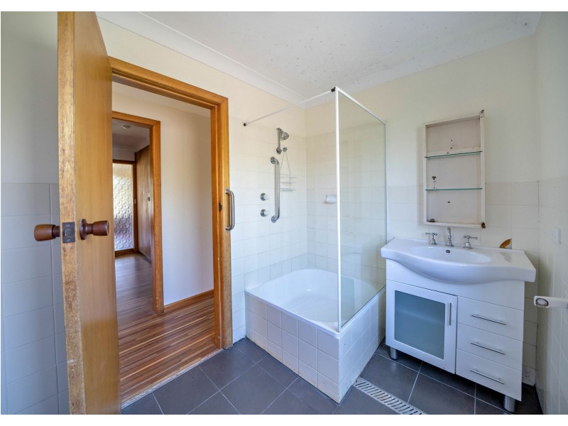 1 Smith Street, Old Bar NSW 2430