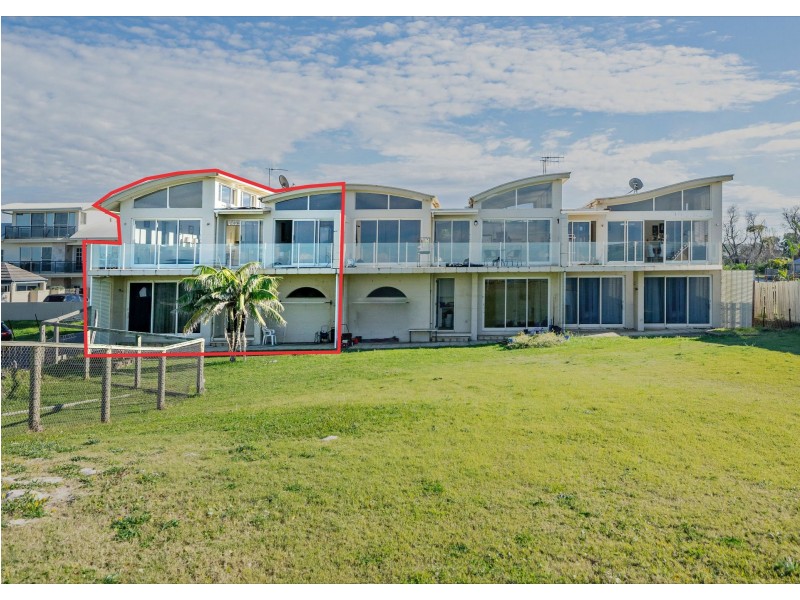 4/38 Lewis Street, Old Bar NSW 2430