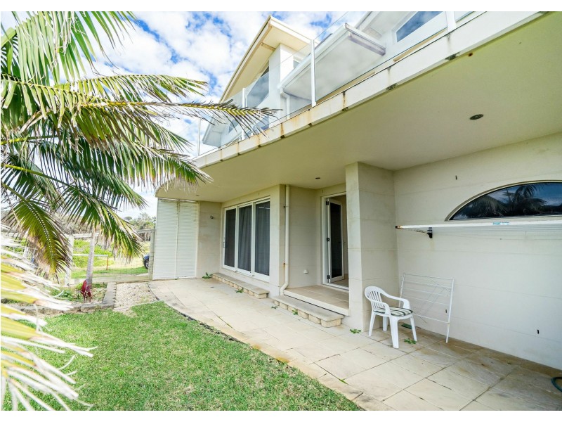 4/38 Lewis Street, Old Bar NSW 2430