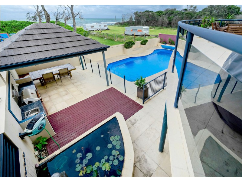 3 & 4/40 Lewis Street, Old Bar NSW 2430