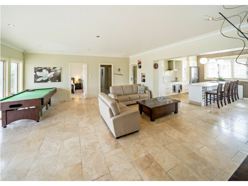 3 & 4/40 Lewis Street, Old Bar NSW 2430