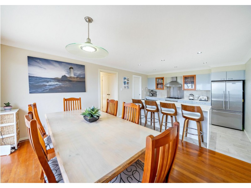 3 & 4/40 Lewis Street, Old Bar NSW 2430