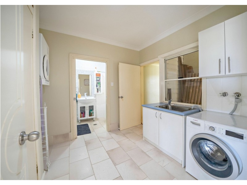 3 & 4/40 Lewis Street, Old Bar NSW 2430