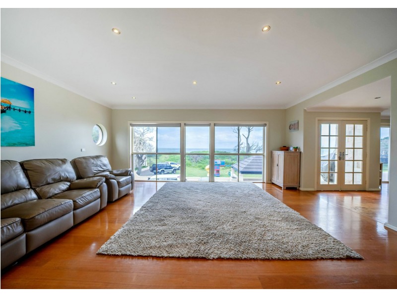 3 & 4/40 Lewis Street, Old Bar NSW 2430