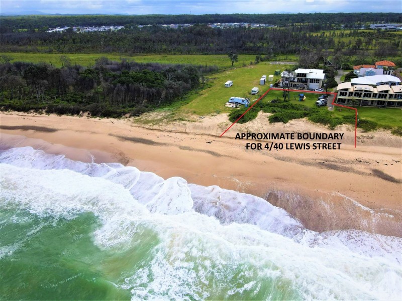 3 & 4/40 Lewis Street, Old Bar NSW 2430